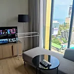 อพาร์ทเม้น Edge Near Walking Street Pattaya