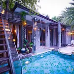 K2 Xanadu Pool Resort