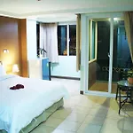 เดอะไรท์ โรงแรม 2*