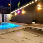 Mv2 Pool Villa Pattaya