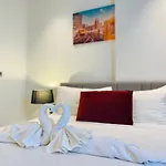 อพาร์ทเม้น Edge Vip Pattaya