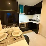 อพาร์ทเม้น Large Luxury - Centre - Grand Avenue Residences - 501 Pattaya