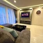 Large Luxury - Centre - Grand Avenue Residences - 501 อพาร์ทเม้น *