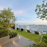 อพาร์ทเม้น The Edge Seaview