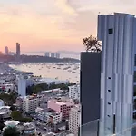 The Base Quiet King-bed With Infinity Pool & Free Netflix อพาร์ทเม้น