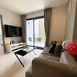 Apartment Base Huge 2bed King&queen With Infinity Pool & Free Netflix! Pattaya
