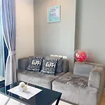 Base Huge 2bed King&queen With Infinity Pool & Free Netflix! Apartment Pattaya