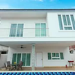 Relax Pool Near Walking Street,jacuzzi ,bbq 5bed 6bath House54 * Pattaya