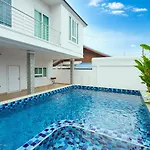 วิลล่า Relax Pool Near Walking Street,jacuzzi ,bbq 5bed 6bath House54 Pattaya