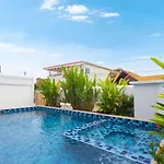 Relax Pool Near Walking Street,jacuzzi ,bbq 5bed 6bath House54 Villa