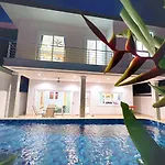 Relax Pool Near Walking Street,jacuzzi ,bbq 5bed 6bath House54 Villa *