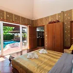 Villa Gala Beachfront *