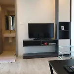 The Base Long Balcony King-bed With Infinity Pool & Free Netflix Apartment Pattaya