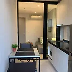 The Base Long Balcony King-bed With Infinity Pool & Free Netflix * Pattaya