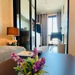 The Base Long Balcony King-bed With Infinity Pool & Free Netflix * Pattaya