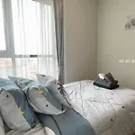 The Base 2bed King&queen With Infinity Pool อพาร์ทเม้น