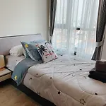 อพาร์ทเม้น The Base 2bed King&queen With Infinity Pool