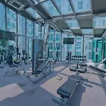 Bright Corner 1 Bedroom In City Center Residence