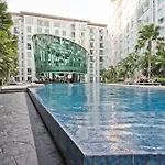 Bright Corner 1 Bedroom In City Center Residence