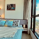 The Base 2bed King&queen Sky Seaview & Infinity Pool Apartment