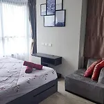 Aparthotel Base Pattaya