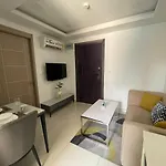 อพาร์ทเม้น Exclusive Arcadia - Amazing Pools & Gardens, Gym, Sauna, Waterfalls, Jacuzzi, Fast Internet Pattaya