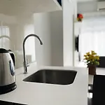 芭提雅fnb 无边泳池 Apartment Pattaya