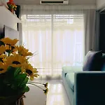 Apartment 芭提雅fnb 无边泳池