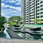 Best Location Condo With Swimming Pool, Gym, Sauna, Washing Mashine, Fast Internet In Central Of Pattaya