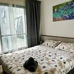 Location With Swimming Pool, Gym, Sauna, Washing Mashine, Fast Internet In Of อพาร์ทเม้น *