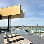 Edge * Pattaya