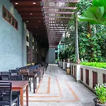 Hotel Mike Garden - Sha Extar