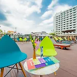 The Seasons โรงแรม