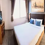 Shagwell Mansions โรงแรม 3*