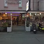 Zip & Restaurant