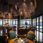 Edge Central Pattaya Luxury 2Bedroom High Floor Front Seaview With Balcony & Jacuzzi