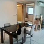 Large 2 Bedroom Condo In Pratumnak