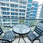 Apartment Grand Avenue Pattaya