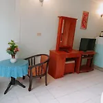 Kingfisher House And Bar