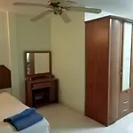 Kingfisher House And Bar Pattaya