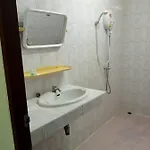 Kingfisher House And Bar Guest house 3*
