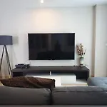 Centara Avenue 2 Bedrooms Pool View อพาร์ทเม้น *