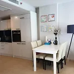 Centara Avenue 2 Bedrooms Pool View Pattaya