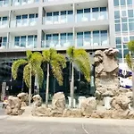 Centara Avenue 2 Bedrooms Pool View อพาร์ทเม้น *