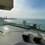 Edge Seaside Luxury Stylish Condo Steps Away From Beach