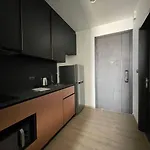 Edge Seaside Luxury Stylish Steps Away From * Pattaya