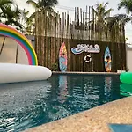 Homestay Sea U Pool