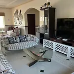 Sea U Pool
