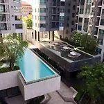 The Base 网红公寓 市中心核心区顶层无边泳池俯瞰整个芭堤雅海湾