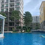 High Floor Arcadia: Pool View Near Walking Street * Pattaya